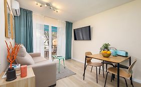 Beachfront Tiffany Design Apartment